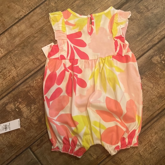 NWT. Baby girl Summer Outfits! - Picture 4 of 7
